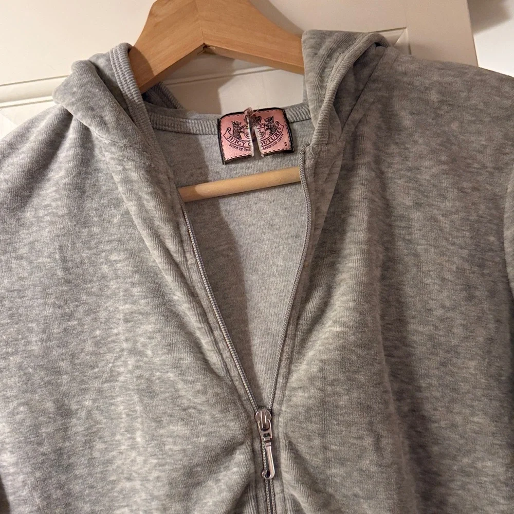Juicy Couture Velour Zip Hoodie Y2K Gray Track Jacket Size Small Soft Lounge - Picture 3 of 5